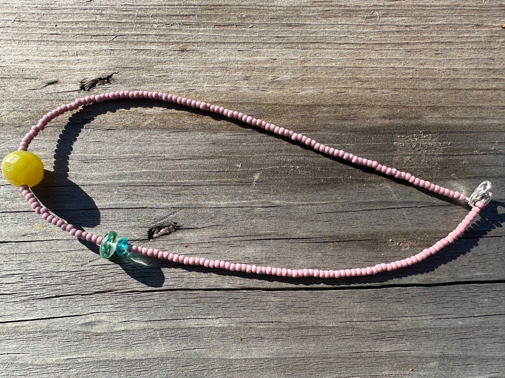 Yellow Jade bended necklace