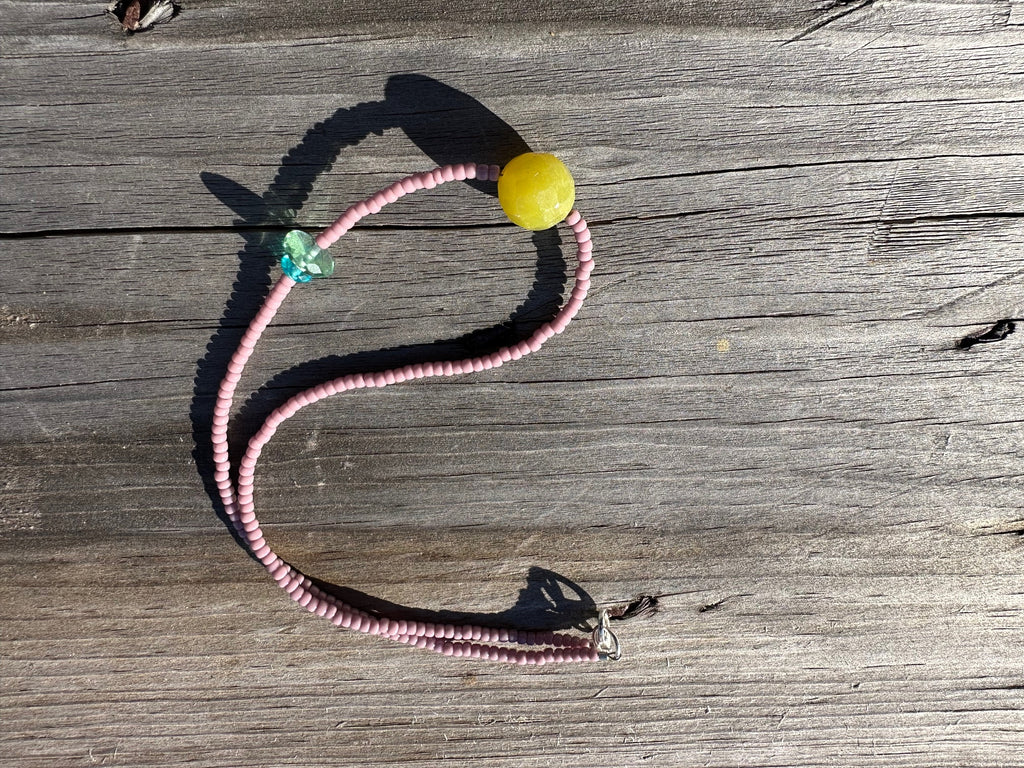 Yellow Jade bended necklace