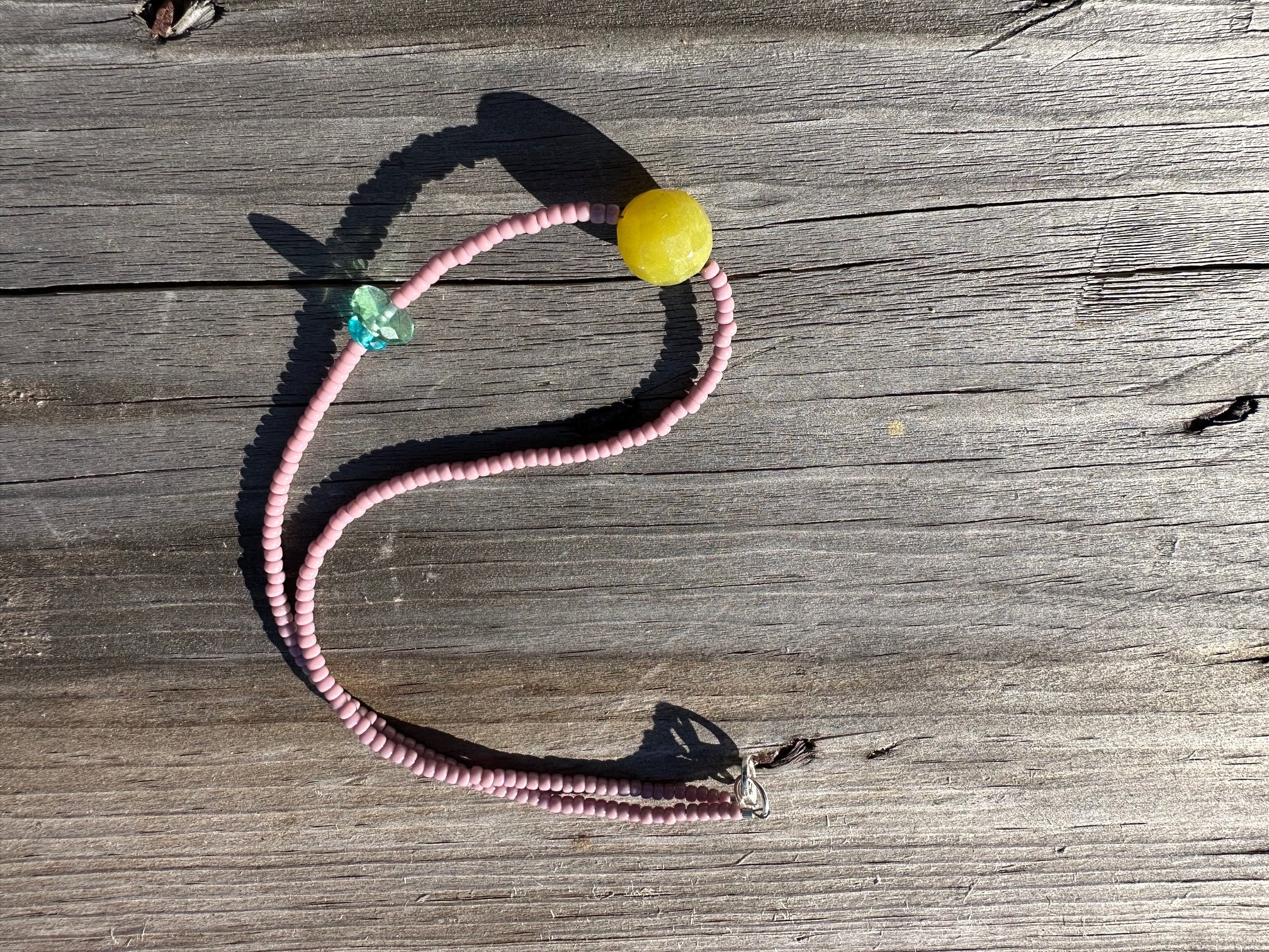 Yellow Jade bended necklace